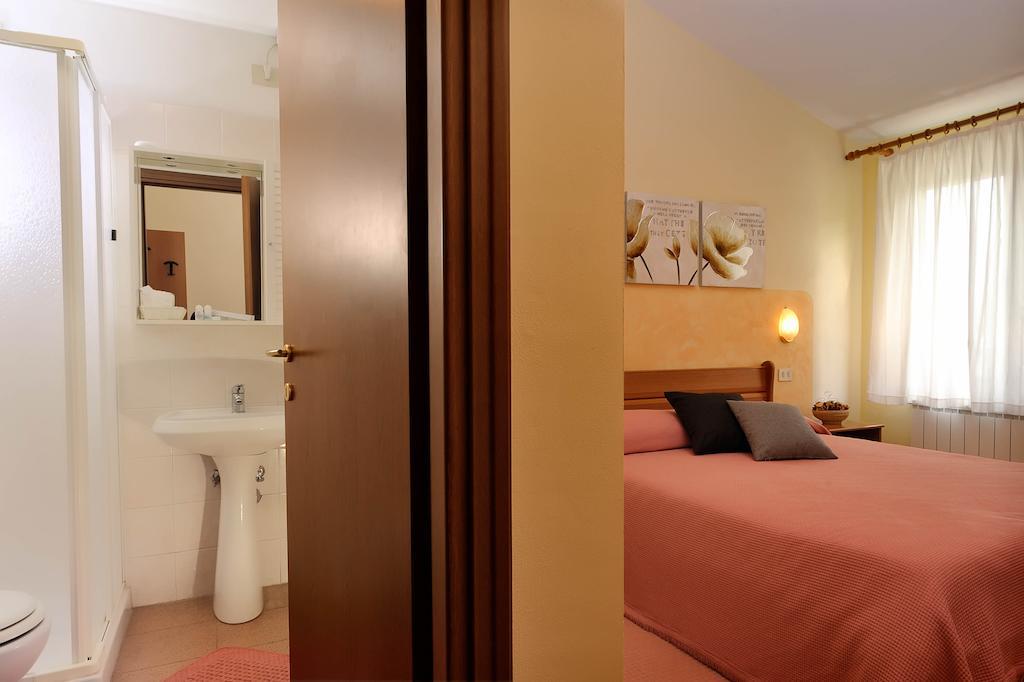 Hotel Le Rondini Riccò del Golfo di Spezia Habitación foto