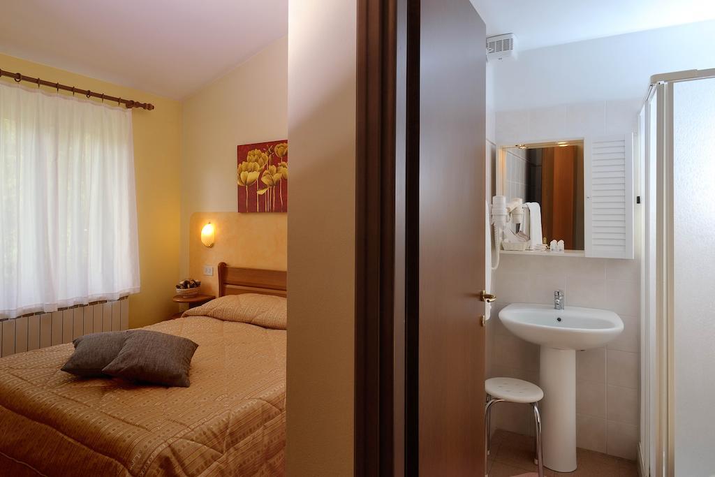 Hotel Le Rondini Riccò del Golfo di Spezia Habitación foto